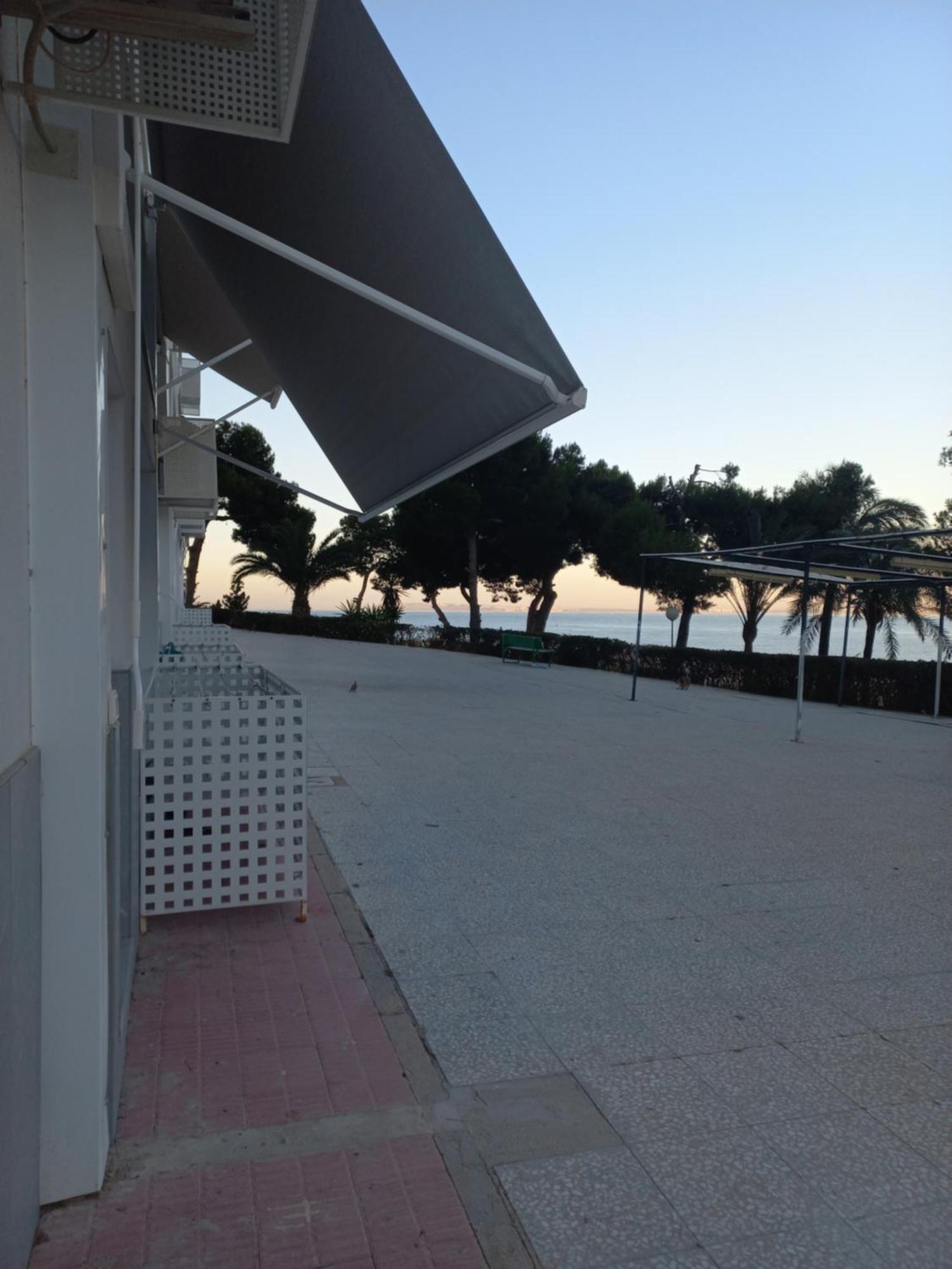 La Remera Playa Alicante Esterno foto